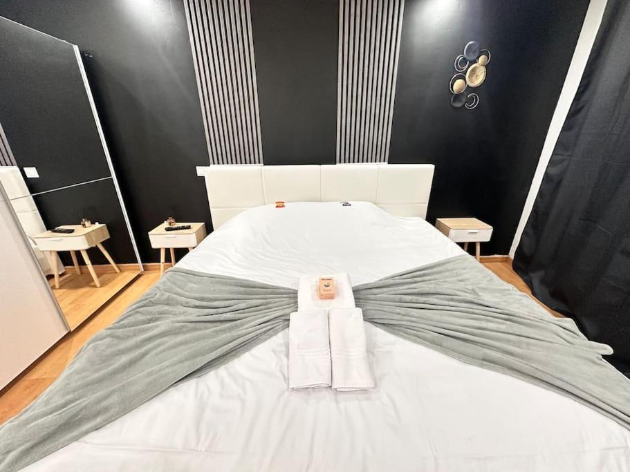 E Servagnat T3 Luxe Avec Sauna Jacuzzi Et Hammam Épernay Exterior foto